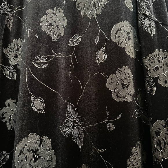 Black Floral Velvet Maxi Dress - Picture 7 of 9